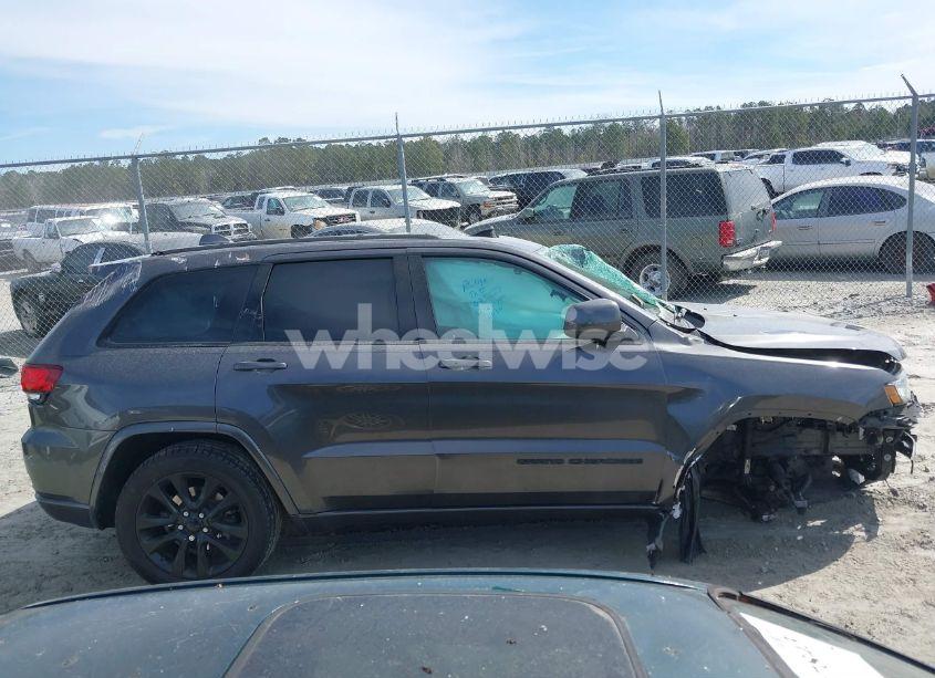 Photo 12 of 2018 Jeep Grand CHEROKEE ALTITUDE 4X4 (VIN 1C4RJFAG3JC466623)