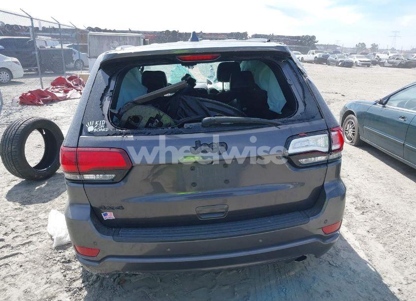 Photo 15 of 2018 Jeep Grand CHEROKEE ALTITUDE 4X4 (VIN 1C4RJFAG3JC466623)