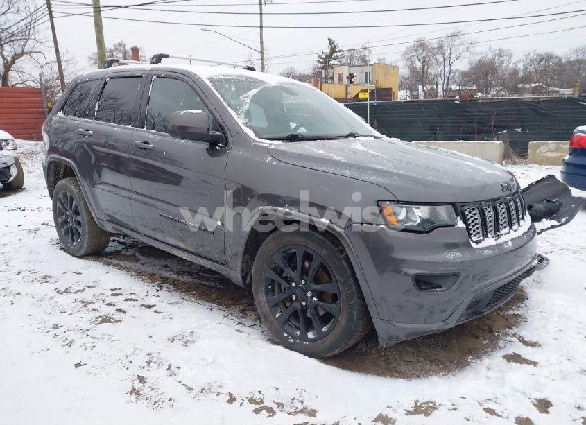 2018 Jeep Grand CHEROKEE LAREDO (VIN 1C4RJFAG3JC470249) main photo