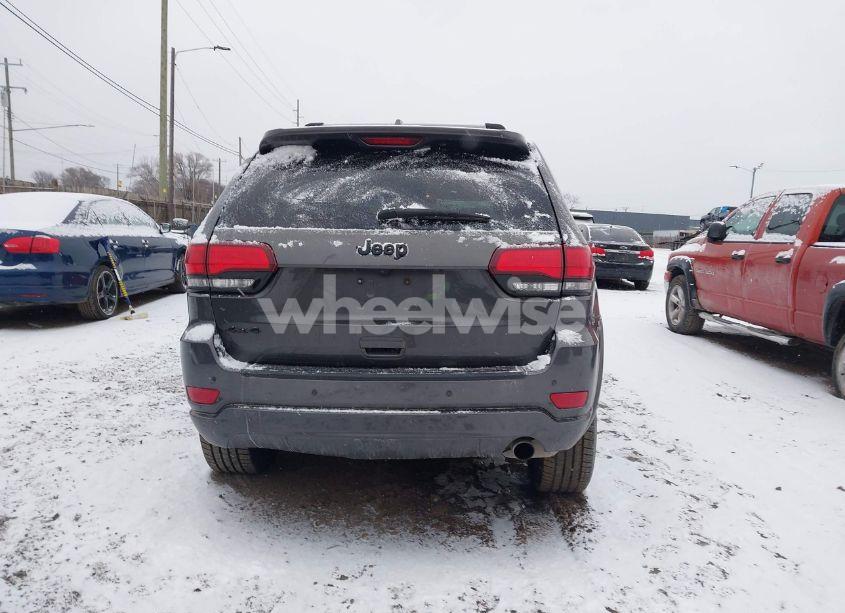 Photo 16 of 2018 Jeep Grand CHEROKEE LAREDO (VIN 1C4RJFAG3JC470249)