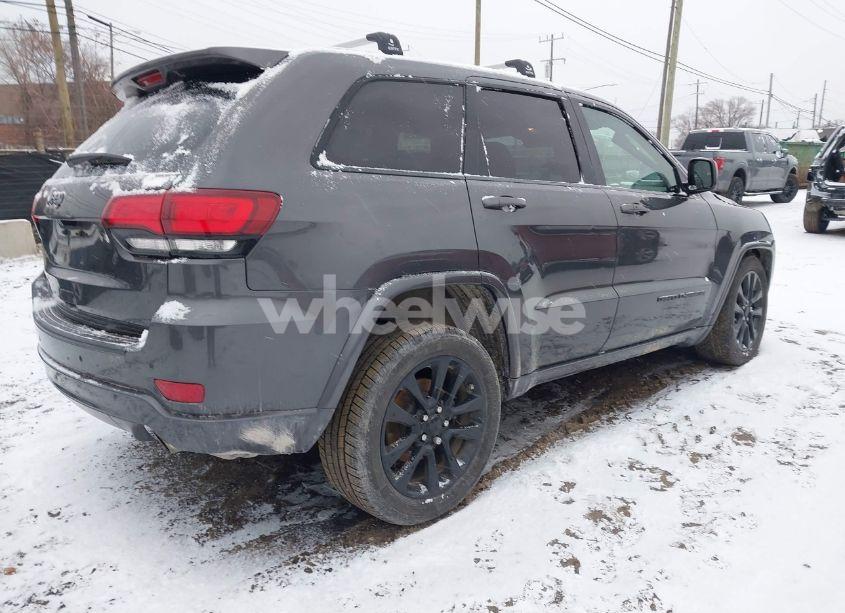 Photo 4 of 2018 Jeep Grand CHEROKEE LAREDO (VIN 1C4RJFAG3JC470249)