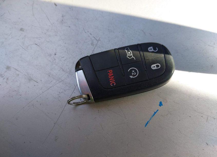 Photo 11 of 2018 Jeep Grand CHEROKEE ALTITUDE 4X4 (VIN 1C4RJFAG3JC501354)