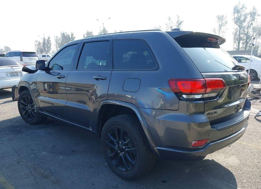 Photo 3 of 2018 Jeep Grand CHEROKEE ALTITUDE 4X4 (VIN 1C4RJFAG3JC501354)