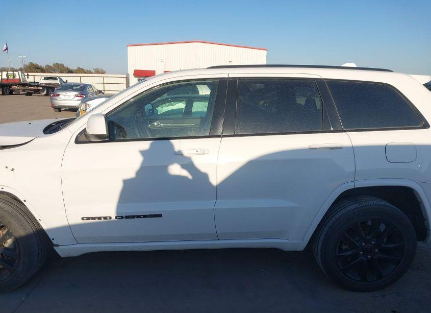 Photo 14 of 2019 Jeep Grand CHEROKEE ALTITUDE 4X4 (VIN 1C4RJFAG3KC567436)