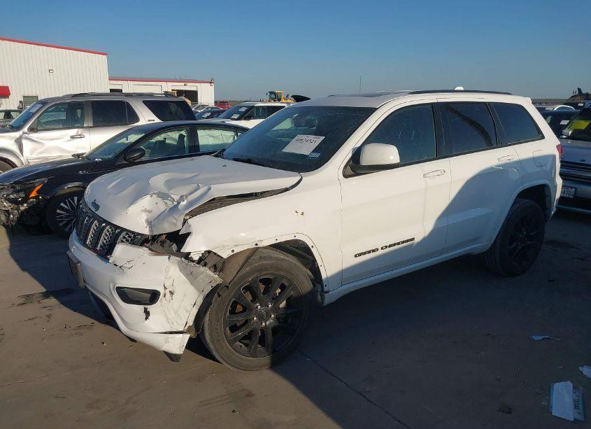 Photo 2 of 2019 Jeep Grand CHEROKEE ALTITUDE 4X4 (VIN 1C4RJFAG3KC567436)