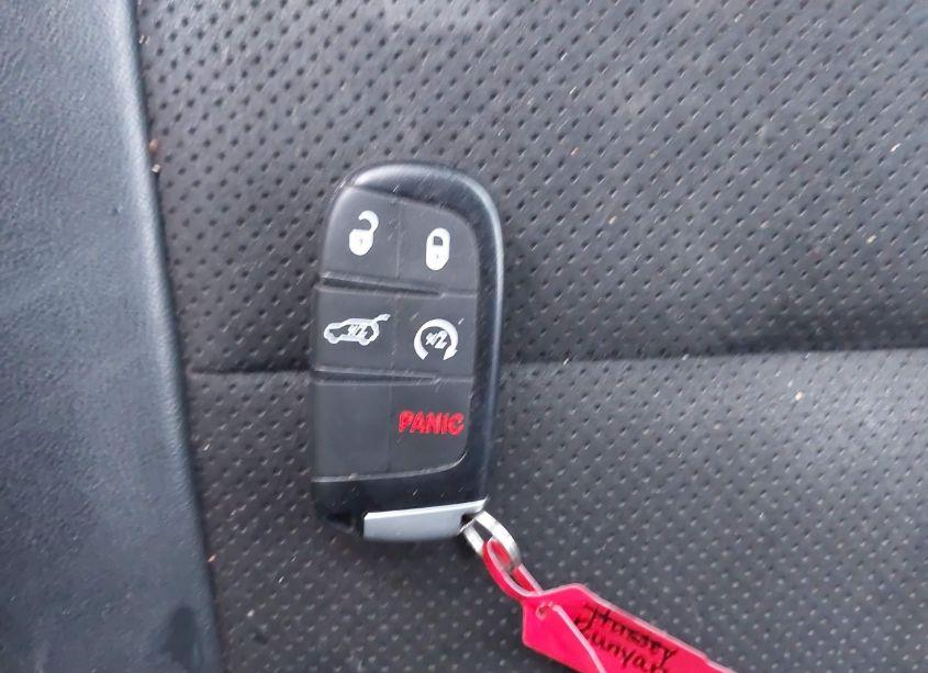 Photo 11 of 2019 Jeep Grand CHEROKEE ALTITUDE 4X4 (VIN 1C4RJFAG3KC587718)