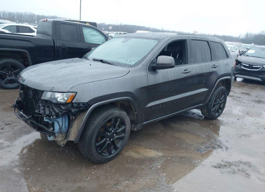 Photo 2 of 2019 Jeep Grand CHEROKEE ALTITUDE 4X4 (VIN 1C4RJFAG3KC587718)