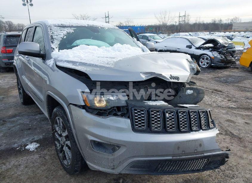 Photo 17 of 2019 Jeep Grand CHEROKEE ALTITUDE 4X4 (VIN 1C4RJFAG3KC588187)