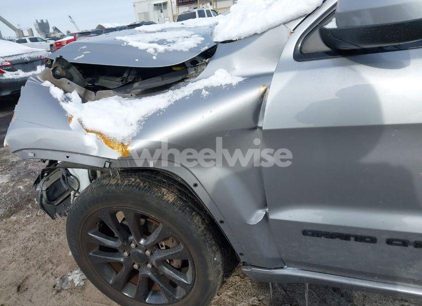 Photo 20 of 2019 Jeep Grand CHEROKEE ALTITUDE 4X4 (VIN 1C4RJFAG3KC588187)