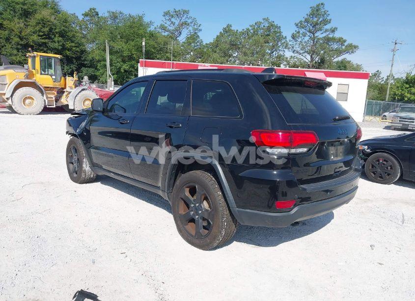 Photo 3 of 2019 Jeep Grand CHEROKEE UPLAND 4X4 (VIN 1C4RJFAG3KC647299)