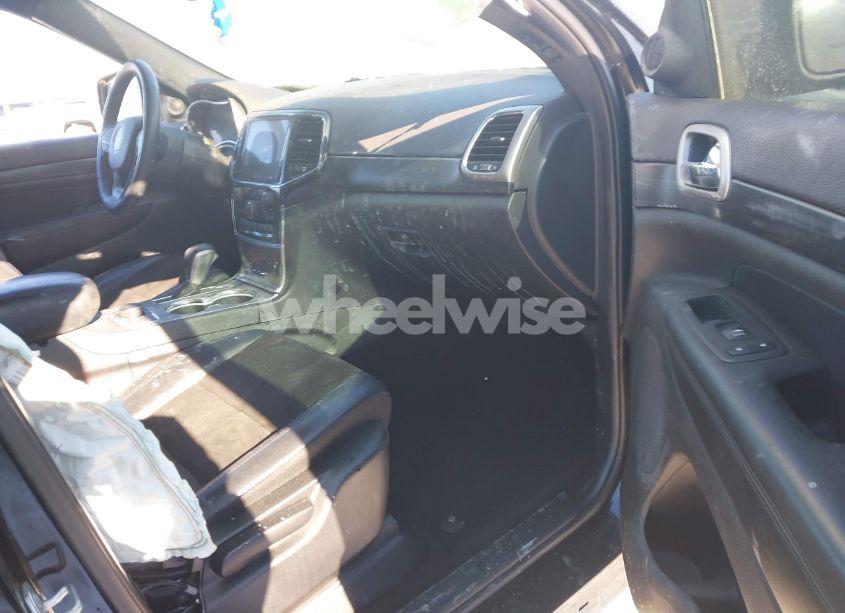 Photo 5 of 2019 Jeep Grand CHEROKEE LAREDO (VIN 1C4RJFAG3KC736922)