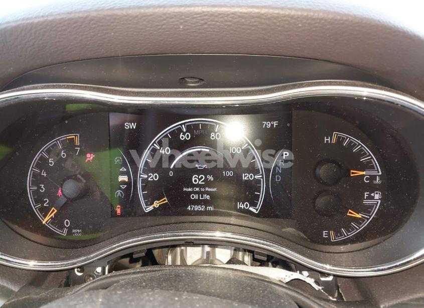 Photo 7 of 2019 Jeep Grand CHEROKEE LAREDO E 4X4 (VIN 1C4RJFAG3KC794111)