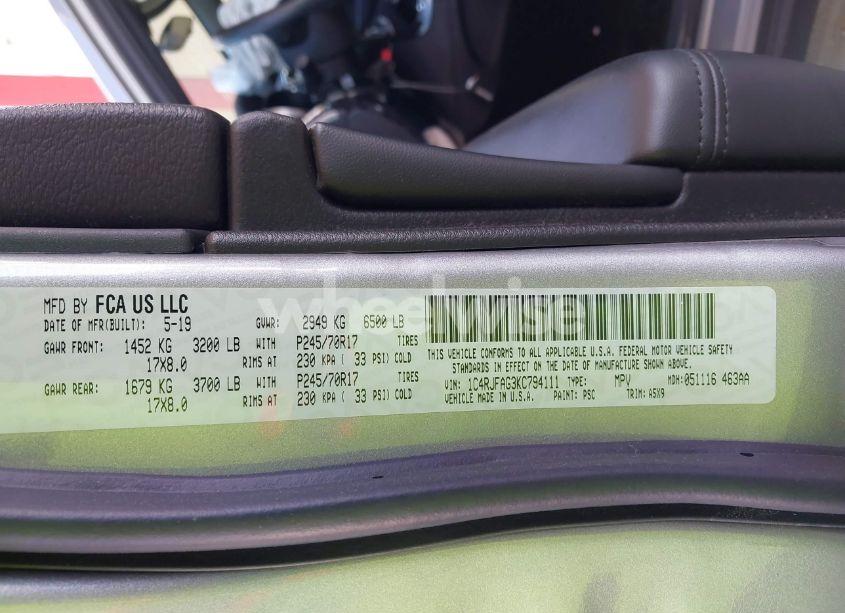 Photo 9 of 2019 Jeep Grand CHEROKEE LAREDO E 4X4 (VIN 1C4RJFAG3KC794111)