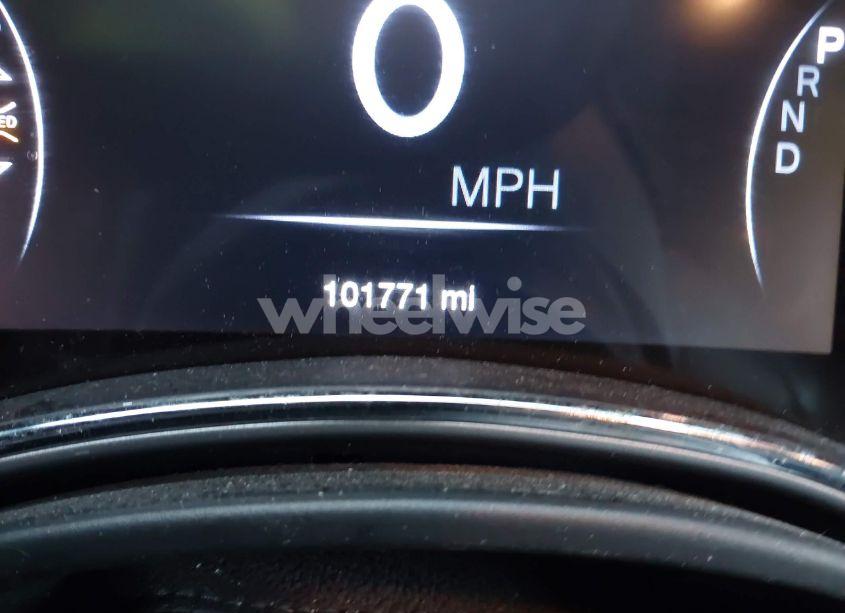 Photo 15 of 2019 Jeep Grand CHEROKEE LAREDO E 4X4 (VIN 1C4RJFAG3KC856008)