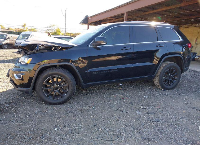 Photo 2 of 2021 Jeep Grand CHEROKEE LAREDO E 4X4 (VIN 1C4RJFAG3MC501794)