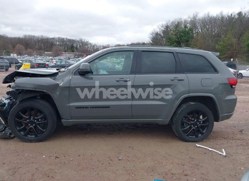 Photo 15 of 2021 Jeep Grand CHEROKEE LAREDO X 4X4 (VIN 1C4RJFAG3MC549120)