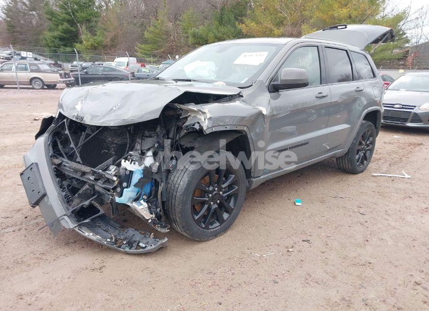 Photo 2 of 2021 Jeep Grand CHEROKEE LAREDO X 4X4 (VIN 1C4RJFAG3MC549120)