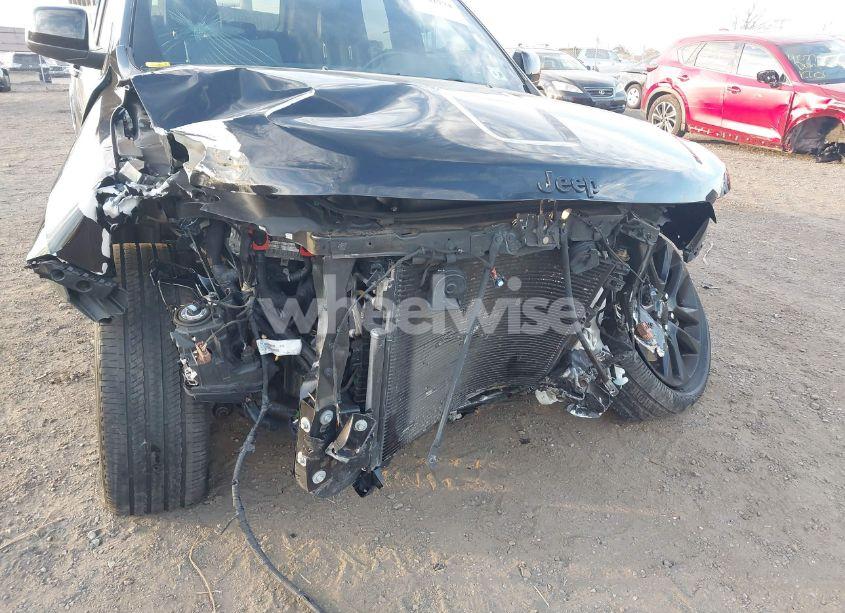 Photo 6 of 2021 Jeep Grand CHEROKEE LAREDO X 4X4 (VIN 1C4RJFAG3MC552017)