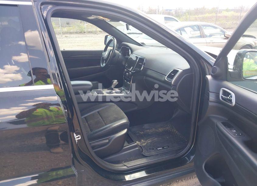 Photo 5 of 2021 Jeep Grand CHEROKEE LAREDO X 4X4 (VIN 1C4RJFAG3MC612605)