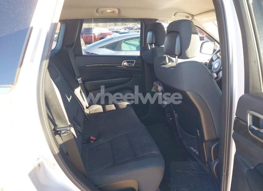 Photo 8 of 2012 Jeep Grand CHEROKEE LAREDO (VIN 1C4RJFAG4CC108580)