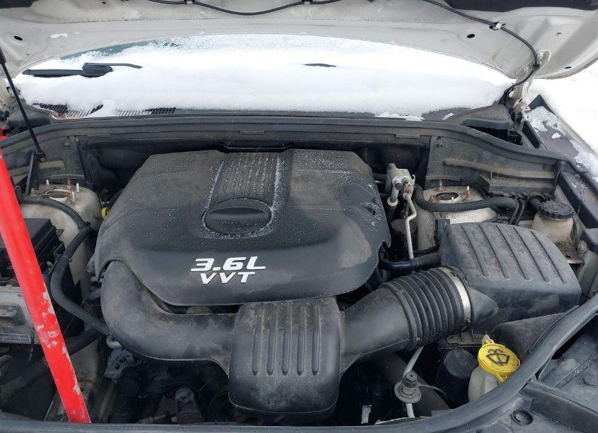 Photo 10 of 2012 Jeep Grand CHEROKEE LAREDO (VIN 1C4RJFAG4CC313123)