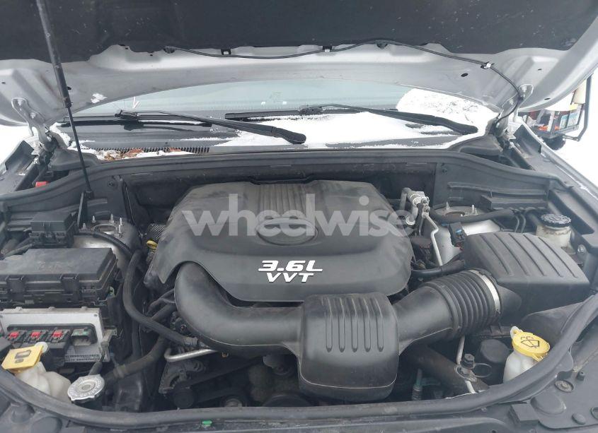 Photo 10 of 2013 Jeep Grand CHEROKEE LAREDO (VIN 1C4RJFAG4DC542659)