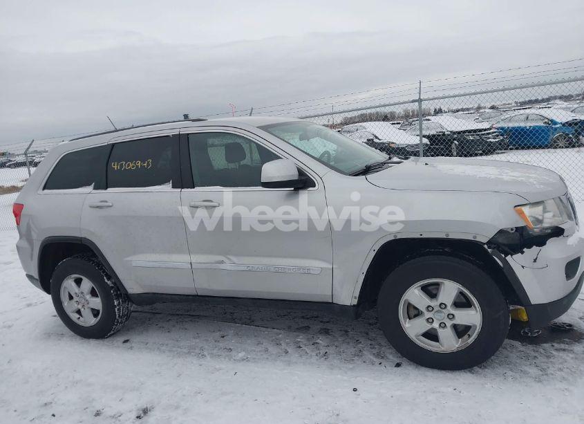 Photo 13 of 2013 Jeep Grand CHEROKEE LAREDO (VIN 1C4RJFAG4DC542659)