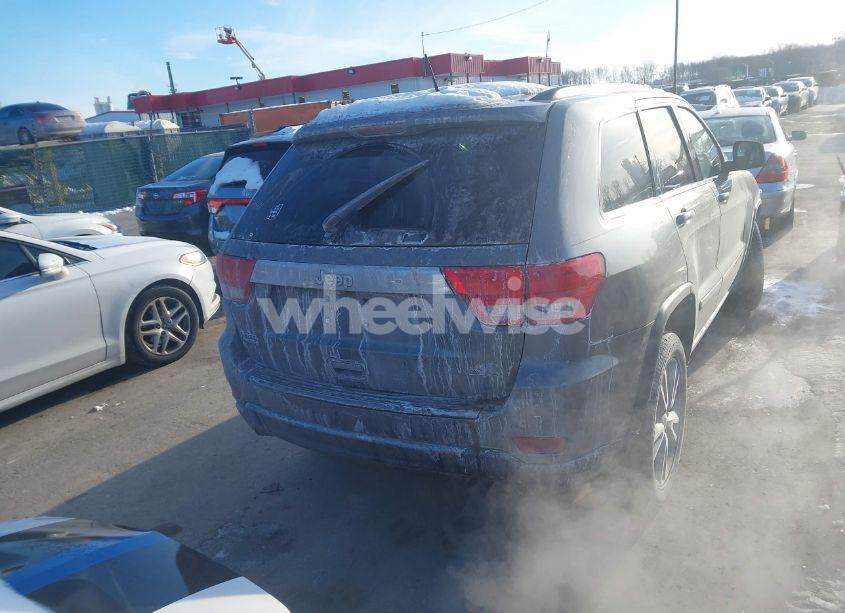 Photo 16 of 2013 Jeep Grand CHEROKEE LAREDO (VIN 1C4RJFAG4DC548638)