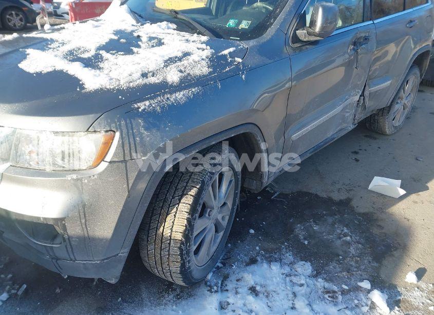 Photo 17 of 2013 Jeep Grand CHEROKEE LAREDO (VIN 1C4RJFAG4DC548638)