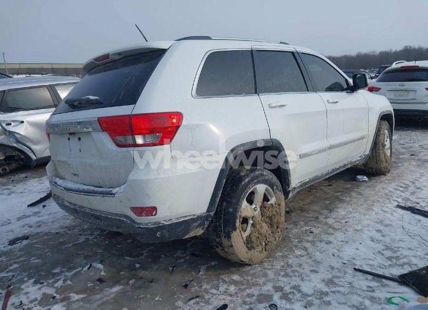 Photo 4 of 2013 Jeep Grand CHEROKEE LAREDO (VIN 1C4RJFAG4DC549031)