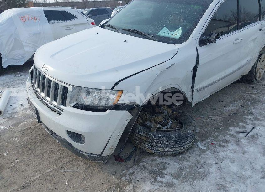 Photo 6 of 2013 Jeep Grand CHEROKEE LAREDO (VIN 1C4RJFAG4DC549031)