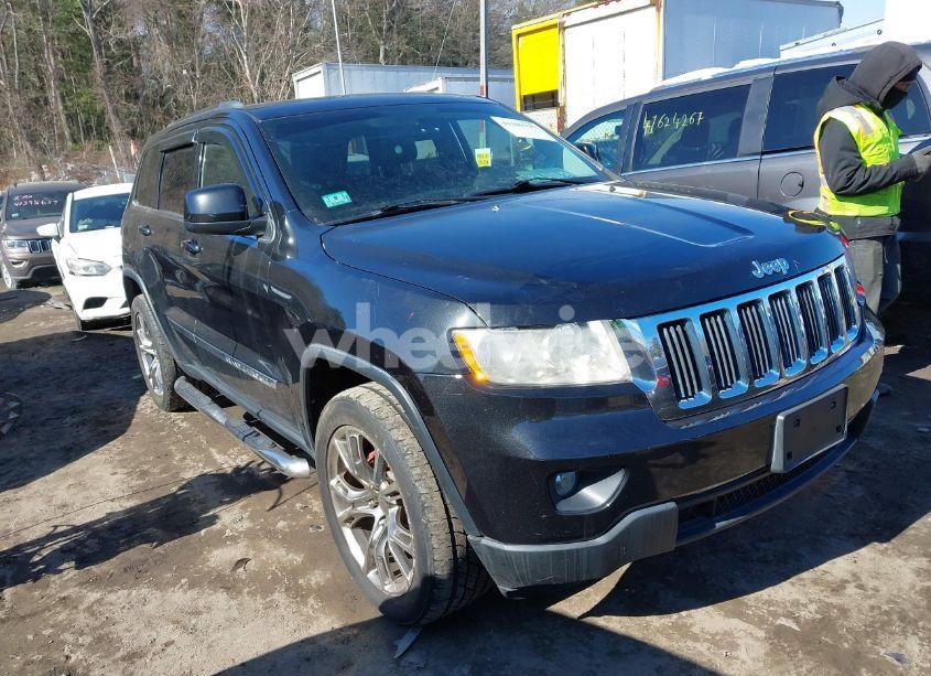 2013 Jeep Grand CHEROKEE LAREDO (VIN 1C4RJFAG4DC566654) main photo