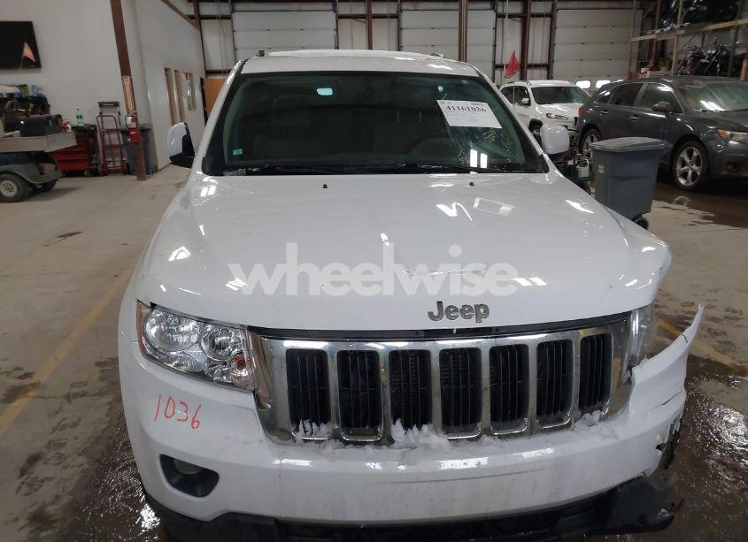 Photo 12 of 2013 Jeep Grand CHEROKEE LAREDO (VIN 1C4RJFAG4DC604139)