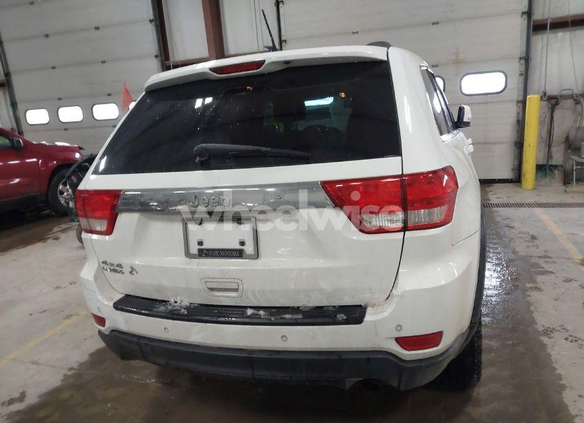 Photo 16 of 2013 Jeep Grand CHEROKEE LAREDO (VIN 1C4RJFAG4DC604139)