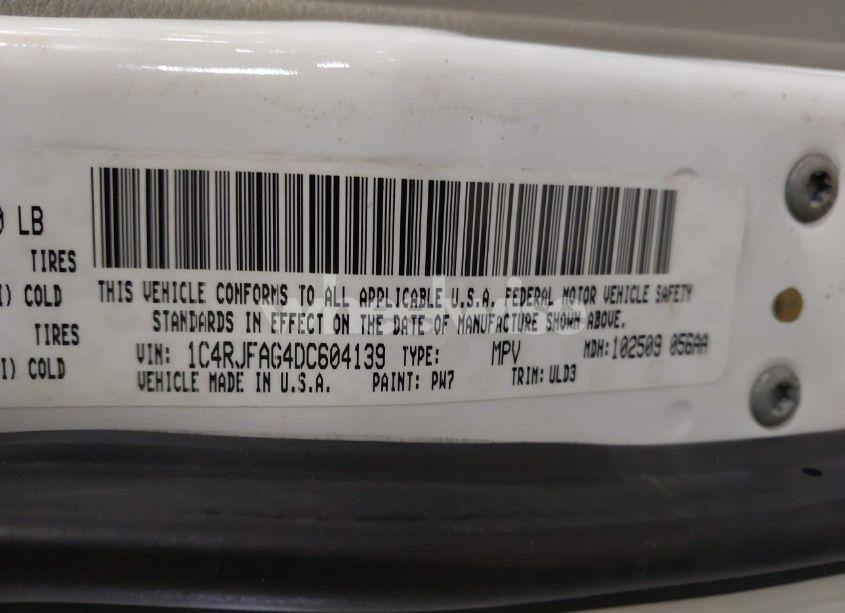 Photo 9 of 2013 Jeep Grand CHEROKEE LAREDO (VIN 1C4RJFAG4DC604139)