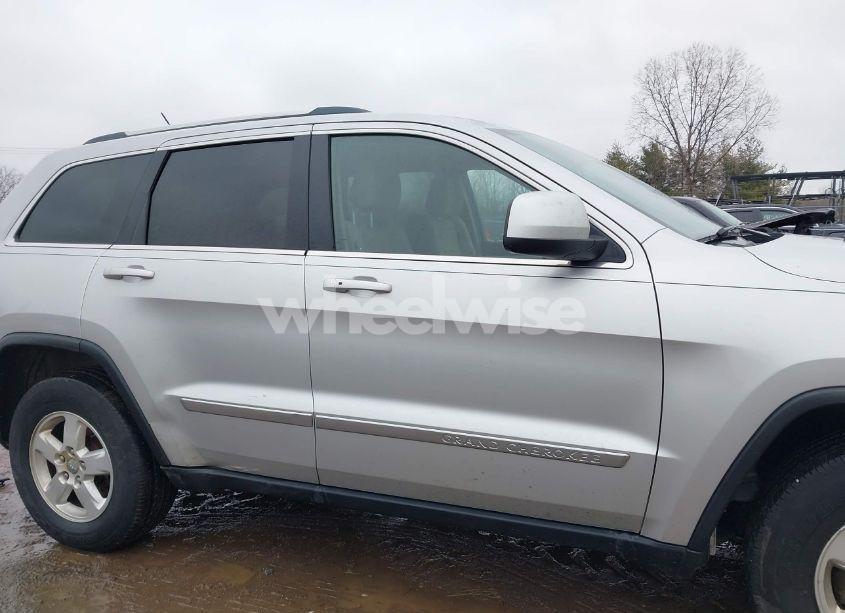 Photo 14 of 2013 Jeep Grand CHEROKEE LAREDO (VIN 1C4RJFAG4DC631258)