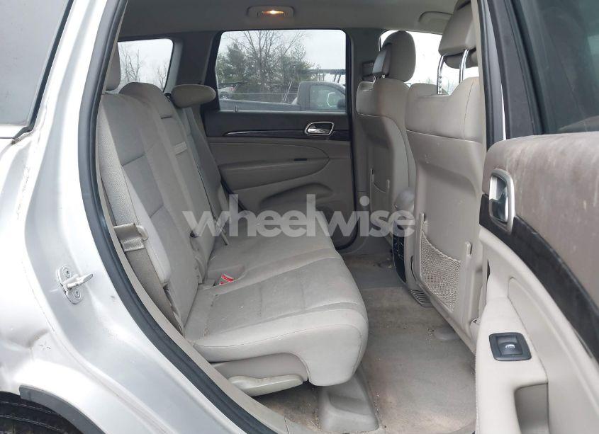 Photo 8 of 2013 Jeep Grand CHEROKEE LAREDO (VIN 1C4RJFAG4DC631258)