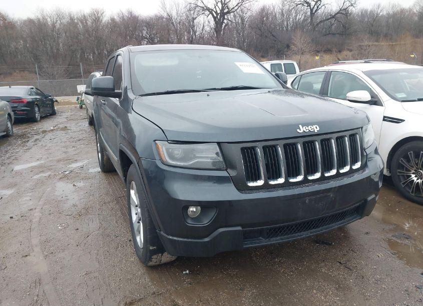 2013 Jeep Grand CHEROKEE LAREDO (VIN 1C4RJFAG4DC641241) main photo