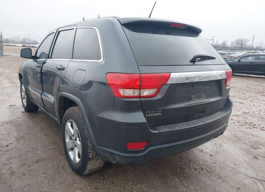 Photo 3 of 2013 Jeep Grand CHEROKEE LAREDO (VIN 1C4RJFAG4DC641241)