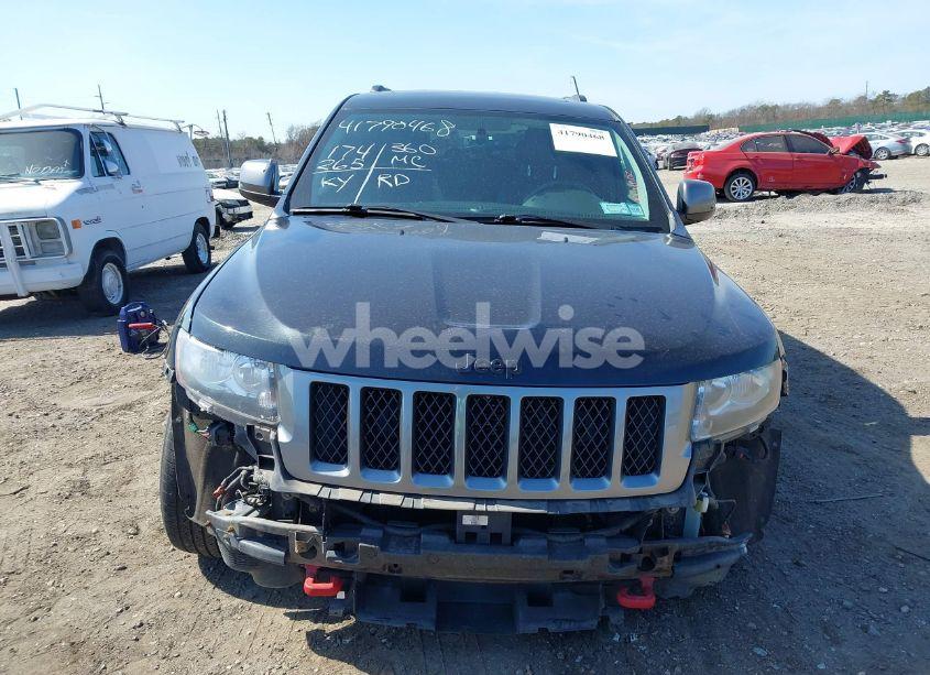 Photo 13 of 2013 Jeep Grand CHEROKEE LAREDO TRAILHAWK (VIN 1C4RJFAG4DC647914)