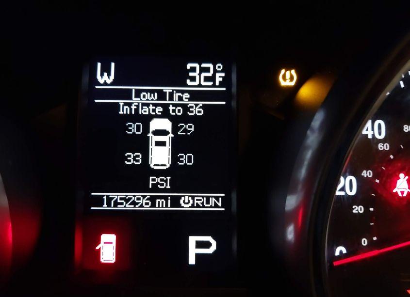 Photo 15 of 2013 Jeep Grand CHEROKEE LAREDO (VIN 1C4RJFAG4DC649971)