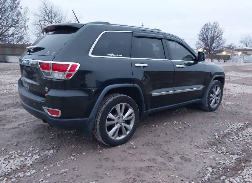 Photo 4 of 2013 Jeep Grand CHEROKEE LAREDO (VIN 1C4RJFAG4DC649971)