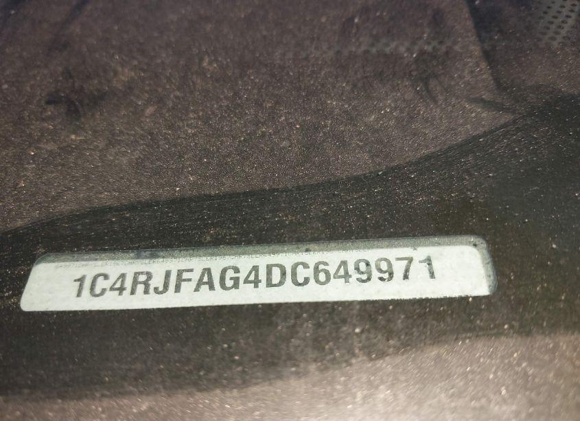 Photo 9 of 2013 Jeep Grand CHEROKEE LAREDO (VIN 1C4RJFAG4DC649971)