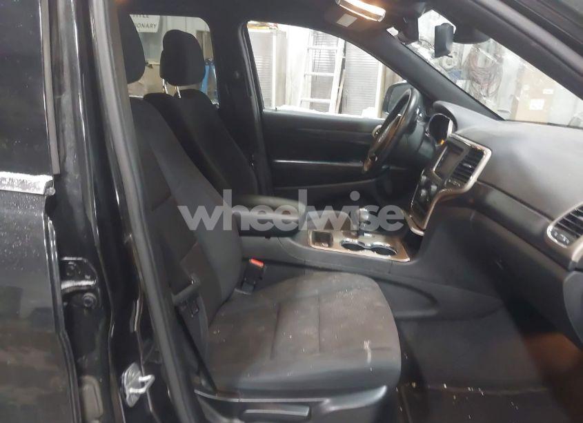 Photo 5 of 2014 Jeep Grand CHEROKEE LAREDO (VIN 1C4RJFAG4EC104323)