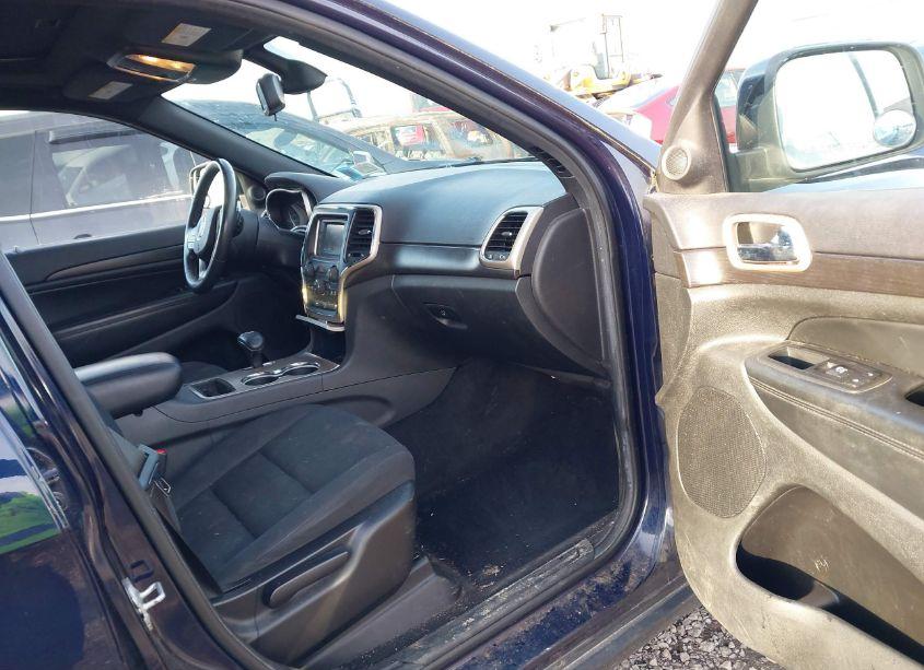 Photo 5 of 2014 Jeep Grand CHEROKEE LAREDO (VIN 1C4RJFAG4EC230682)