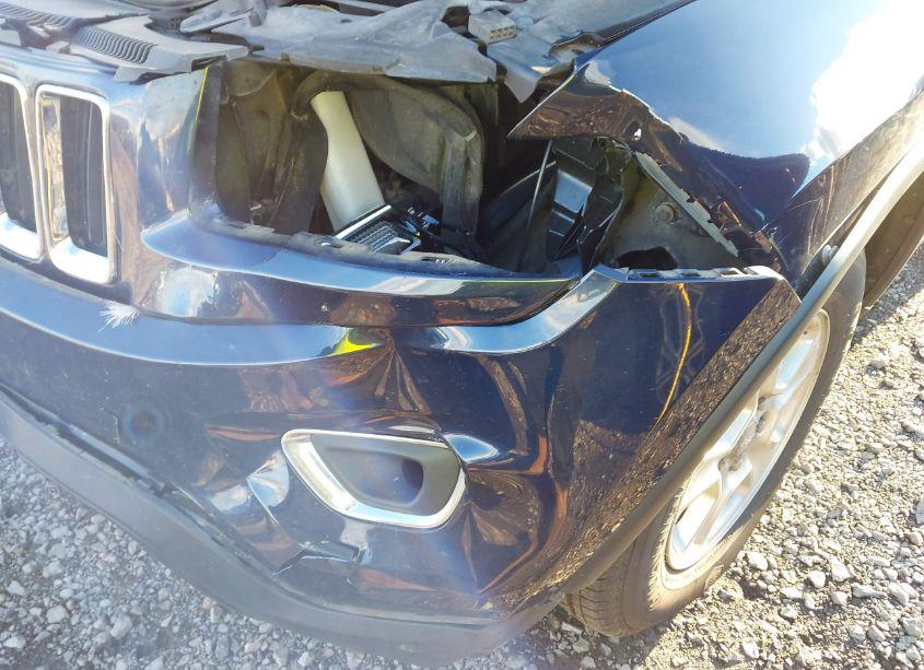 Photo 6 of 2014 Jeep Grand CHEROKEE LAREDO (VIN 1C4RJFAG4EC230682)