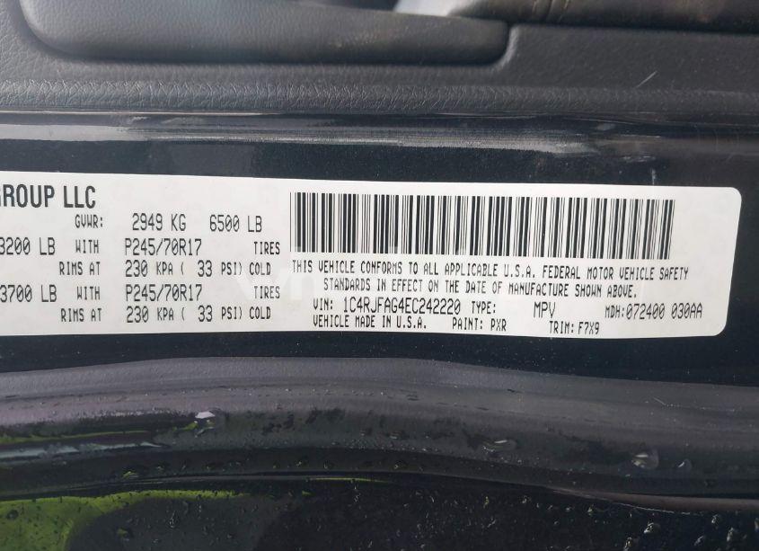 Photo 9 of 2014 Jeep Grand CHEROKEE LAREDO (VIN 1C4RJFAG4EC242220)