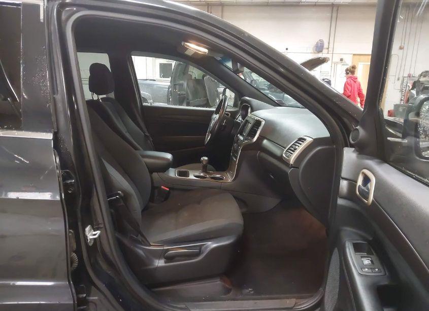 Photo 5 of 2014 Jeep Grand CHEROKEE LAREDO (VIN 1C4RJFAG4EC268932)