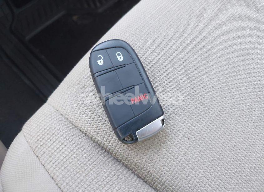 Photo 11 of 2014 Jeep Grand CHEROKEE LAREDO (VIN 1C4RJFAG4EC392196)