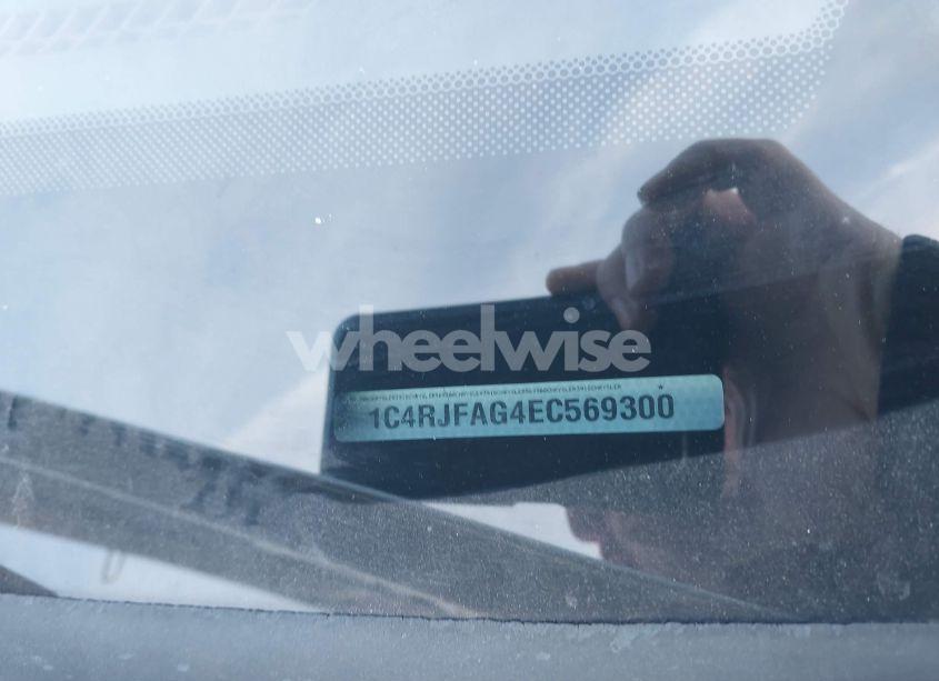 Photo 9 of 2014 Jeep Grand CHEROKEE ALTITUDE (VIN 1C4RJFAG4EC569300)